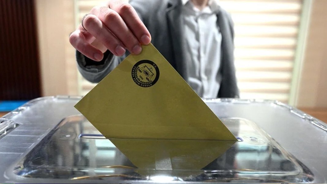 MetroPOLL'den son anket: İki partinin oyları artıyor