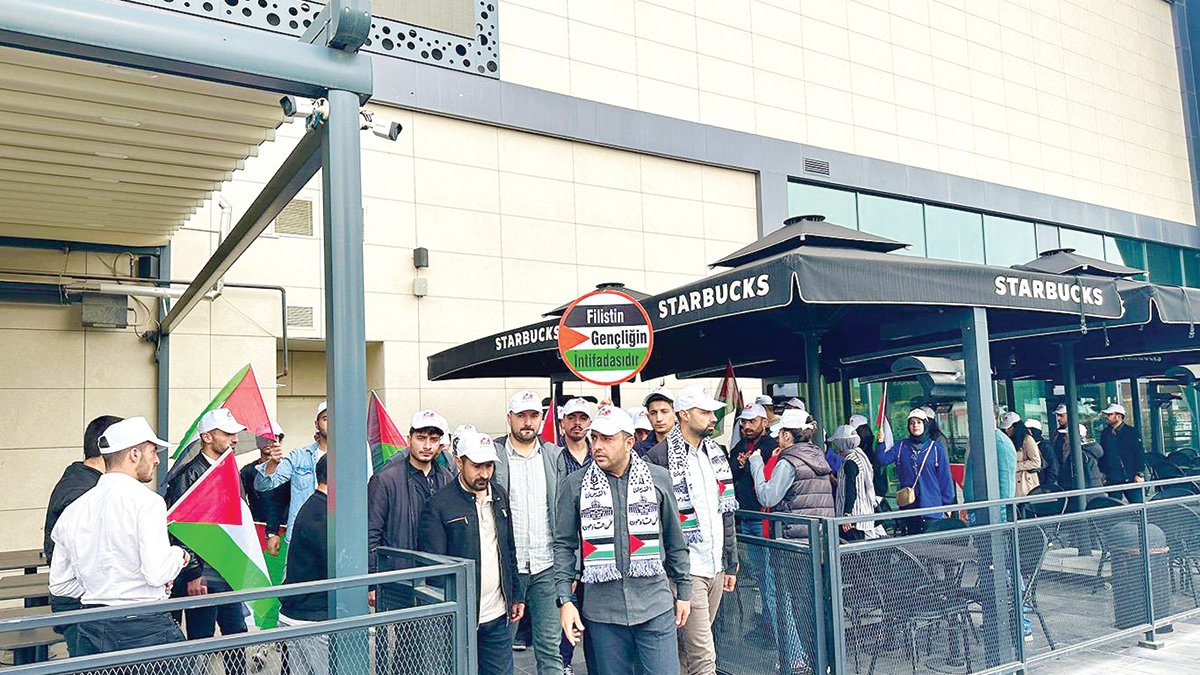 Bir Avrupa'ya bak bir bize bak