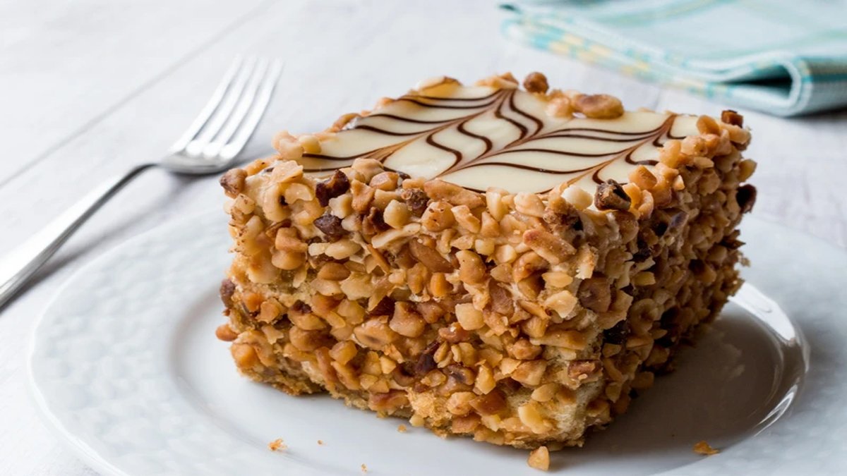 Starbucks'ın en çok satan latteli pasta tarifi! Aynısını evde şipşak yapın: Yiyen bir daha hazır almak istemeyecek