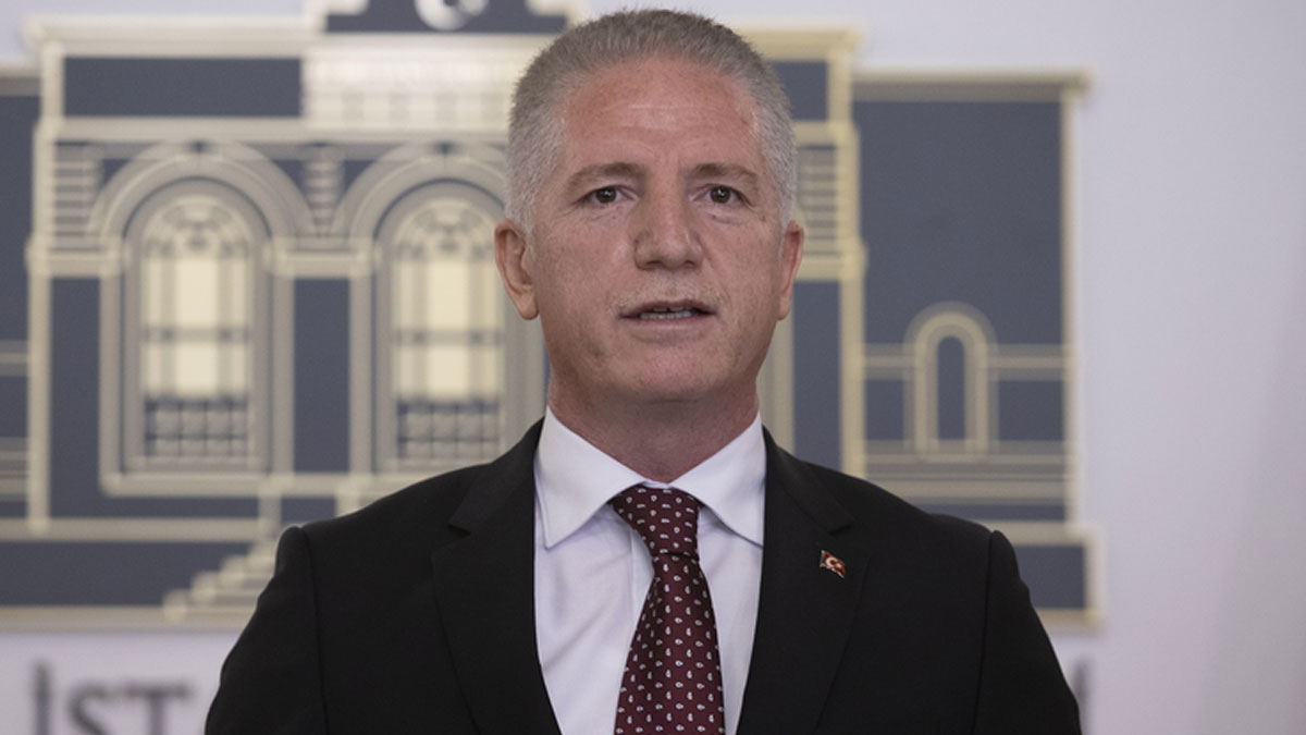 İstanbul Valisi Gül'den evsizler için çağrı