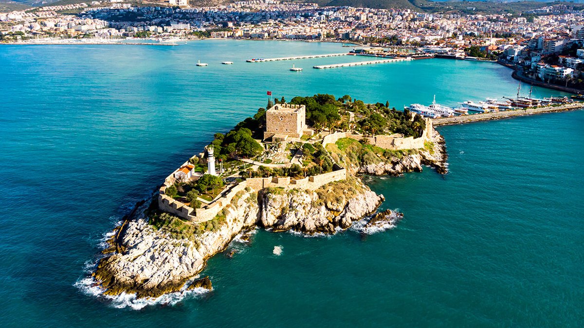 Kuşadası'nda 1.5 milyon metrekarelik alan imara açıldı