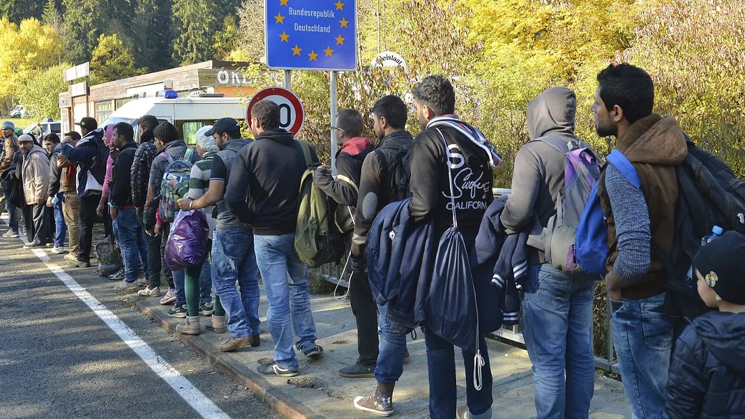 Almanya’daki mültecilerin dörtte biri Türk vatandaşı: Kasım ayında 10 bin Türk vatandaşı iltica etti