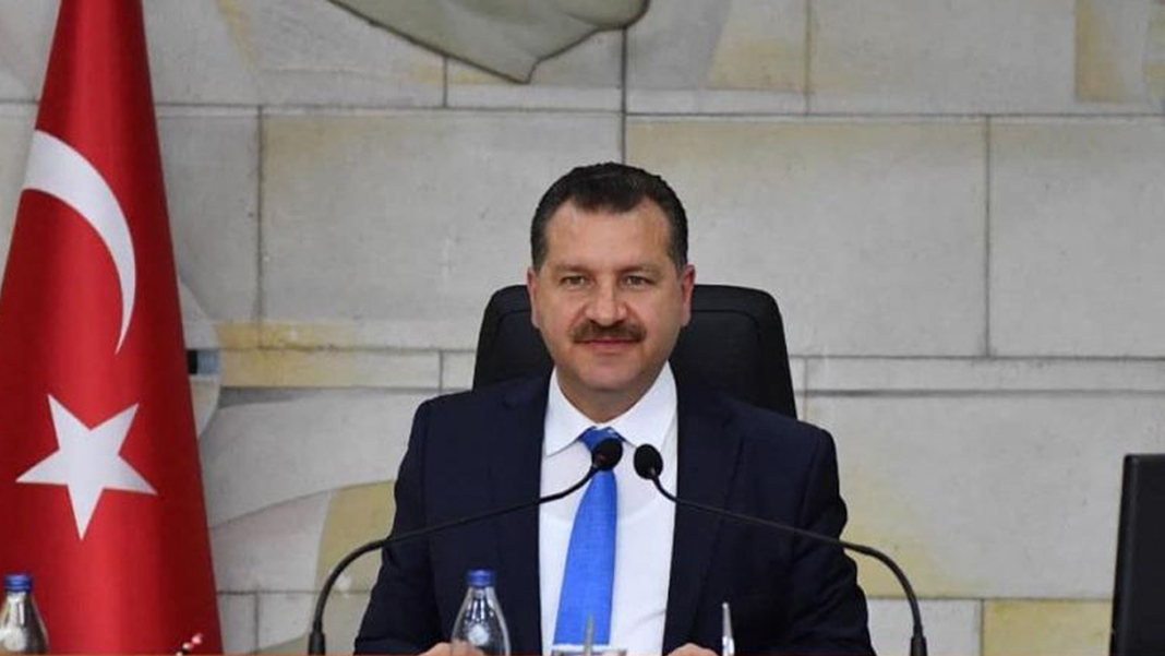 AK Partili belediye başkanı Yücel Yılmaz'a soruşturma izni