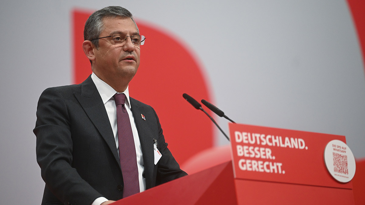 Özgür Özel'den Almanya'da Gazze çağrısı