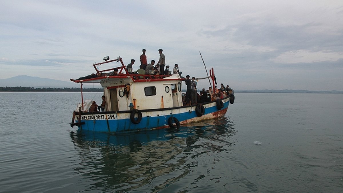 Arakanlı Müslümanlar haftalar süren tekne yolculuğundan sonra Endonezya'ya ulaştı