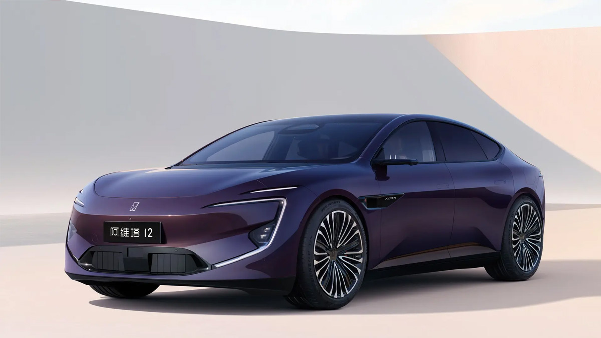 Elektrikli otomobillerde çığır açan teknoloji! İşaret ettiği yere otomatik park etti: Sosyal medya bunu konuşuyor...