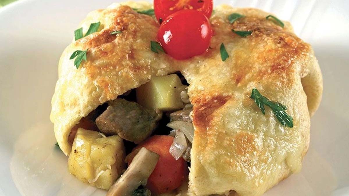 Manisalılar bu yemeğin hastası! Bunu yapan gelin el üzerinde tutuluyor: İşte damak çatlatan bohça kebabı tarifi