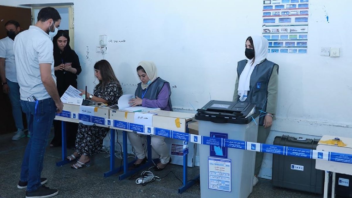 Elektronik oylama hata verdi: Irak'taki yerel seçimlerde ‘teknik sorun’