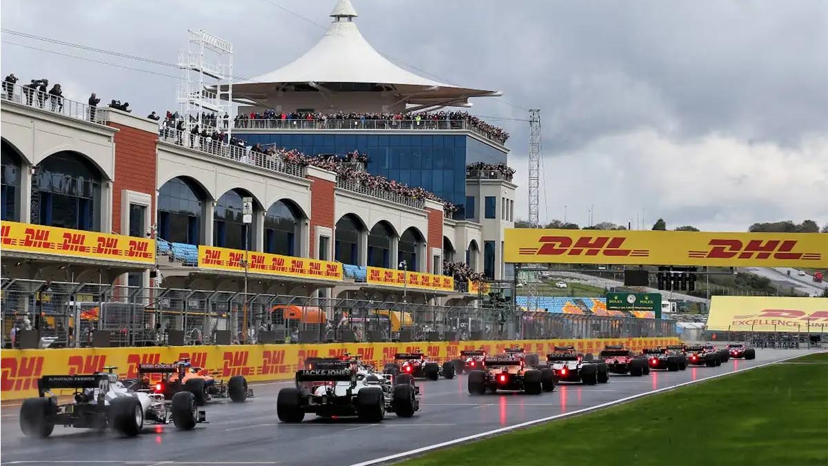 Intercity hala İstanbul Park pistini boşaltmadı! TOSFED: Milli sporculara engel olunuyor ve...