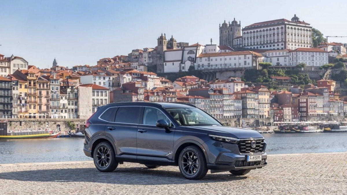 Bu fiyata bu araba satmaz! Merakla beklenen yeni Honda CR-V'nin fiyatı belli oldu