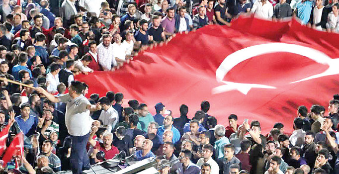 Carl Bildt: Avrupa, Erdoğan'ın yanında dur