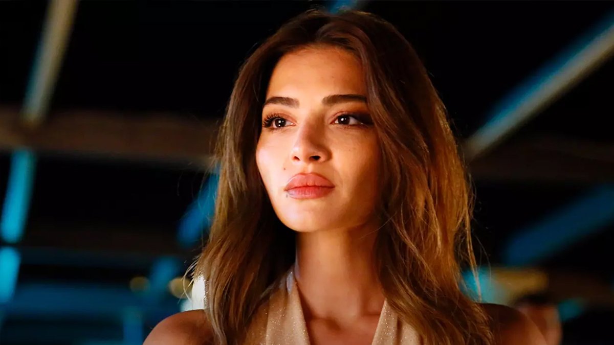 Pasaportu çalınan ünlü oyuncu filminin galasına katılamadı