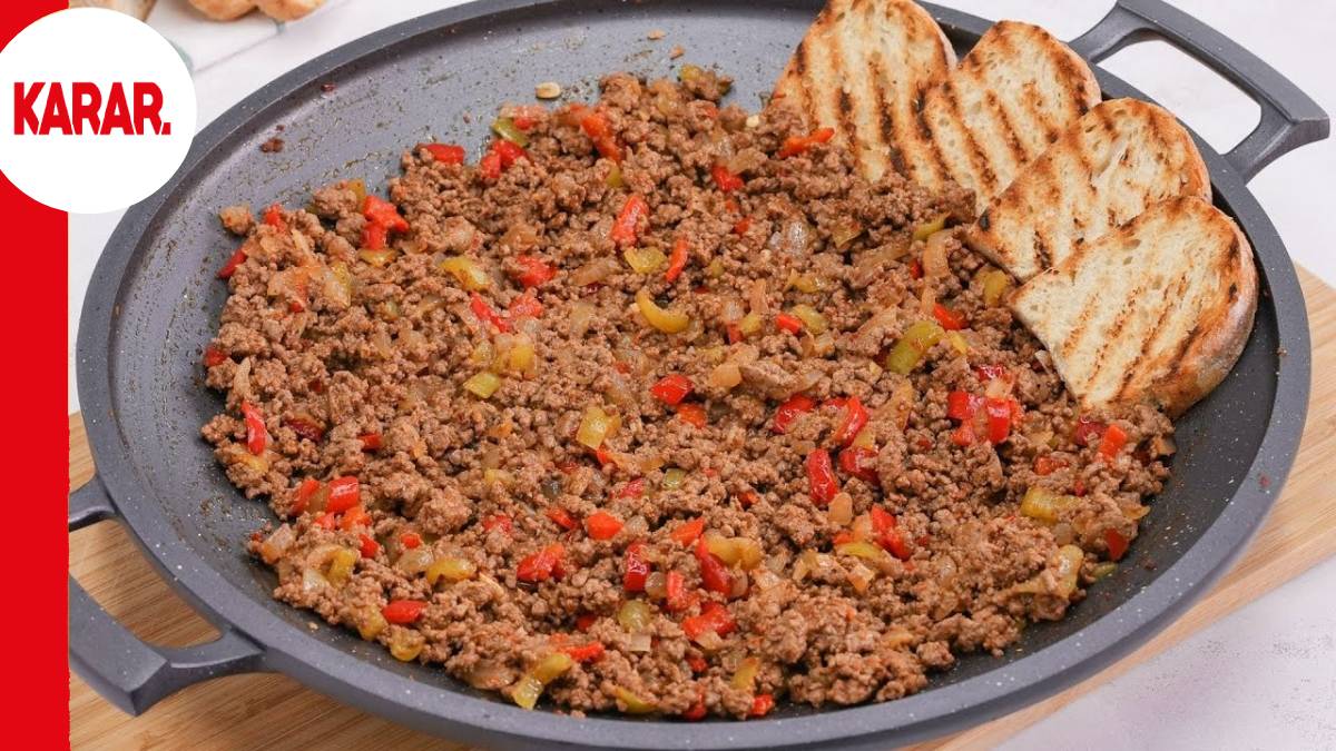 Sabah kahvaltılarının olmazsa olmazı! Kavururken ekleyince ne kararıyor ne de kokuyor! 1 kaşığı yeter de artar bile...