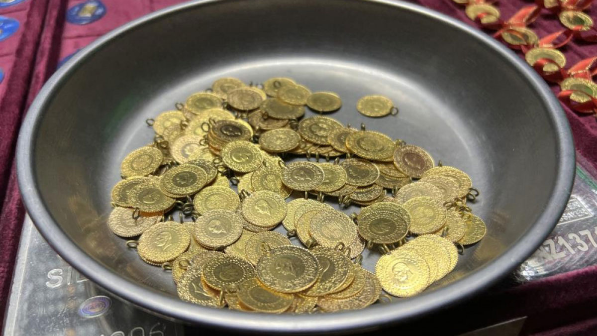 Faiz kararının ardından atağa geçti: Gram altında tarihi rekor