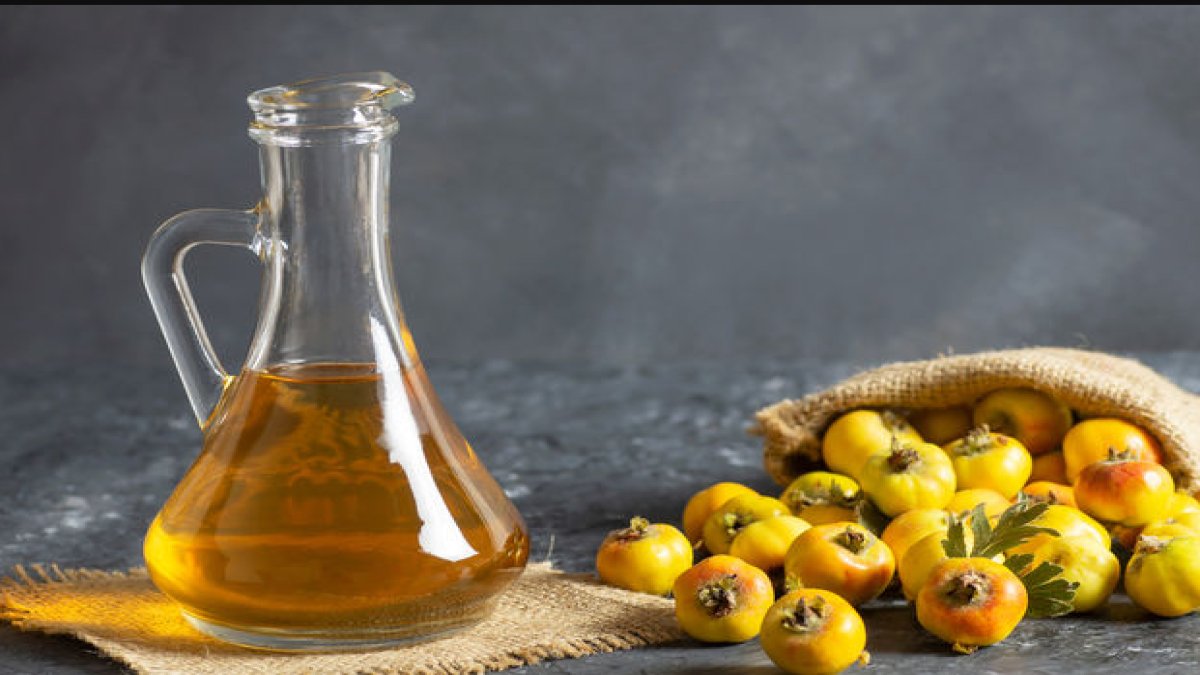 Alıç Sirkesinin Faydaları: Sağlık ve Lezzet Dolu Bir İçeceğin Keşfi