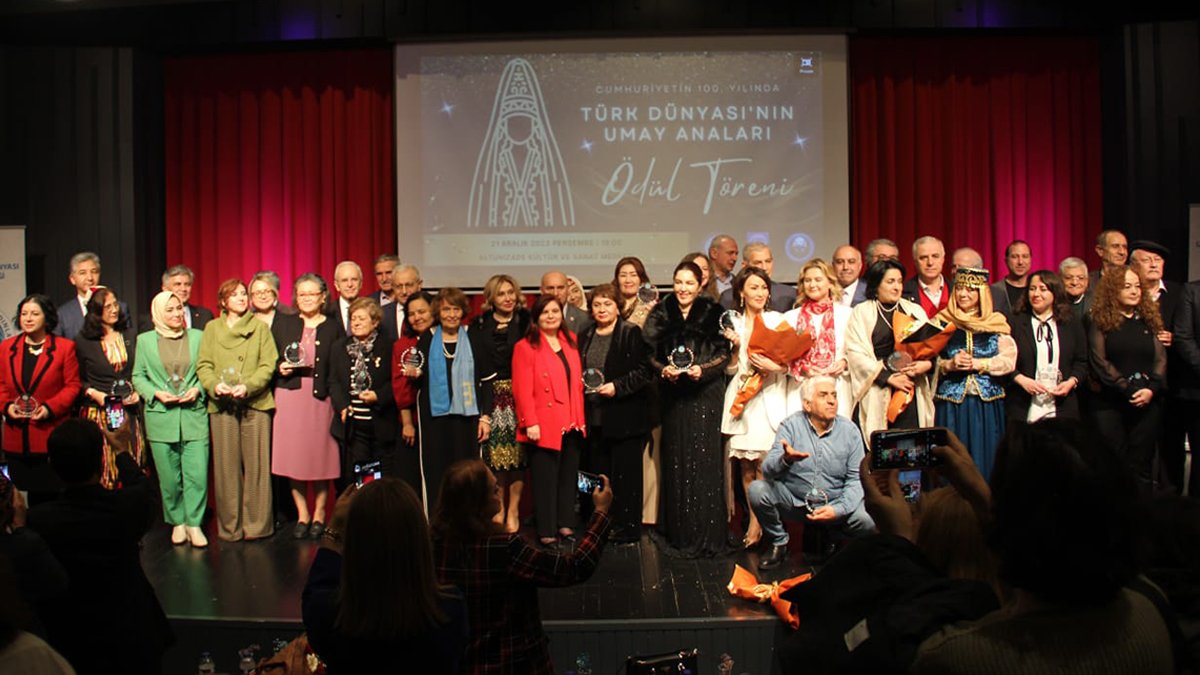 Türk Dünyasının 'Umay Ana'larına İstanbul’da ödül yağmuru