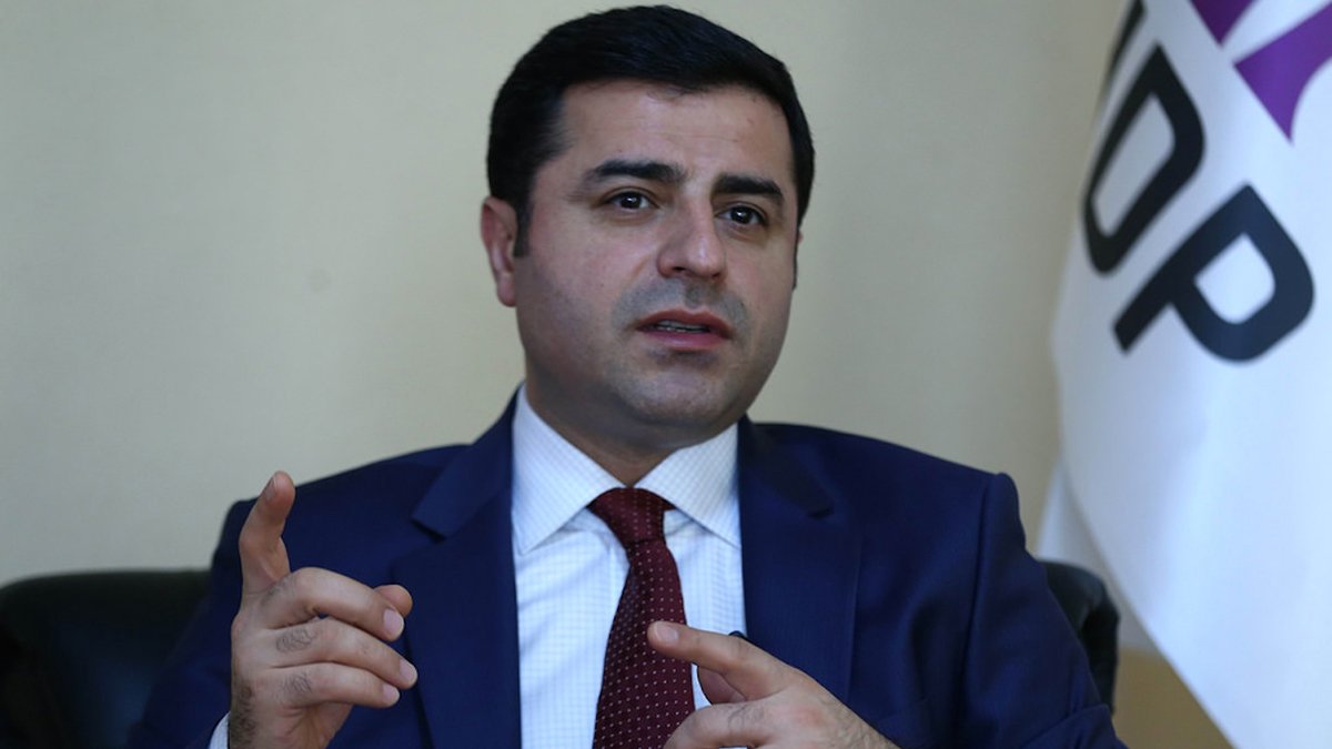 Demirtaş: Toprağa verilen 12 asker benim kardeşimdir, keşke...