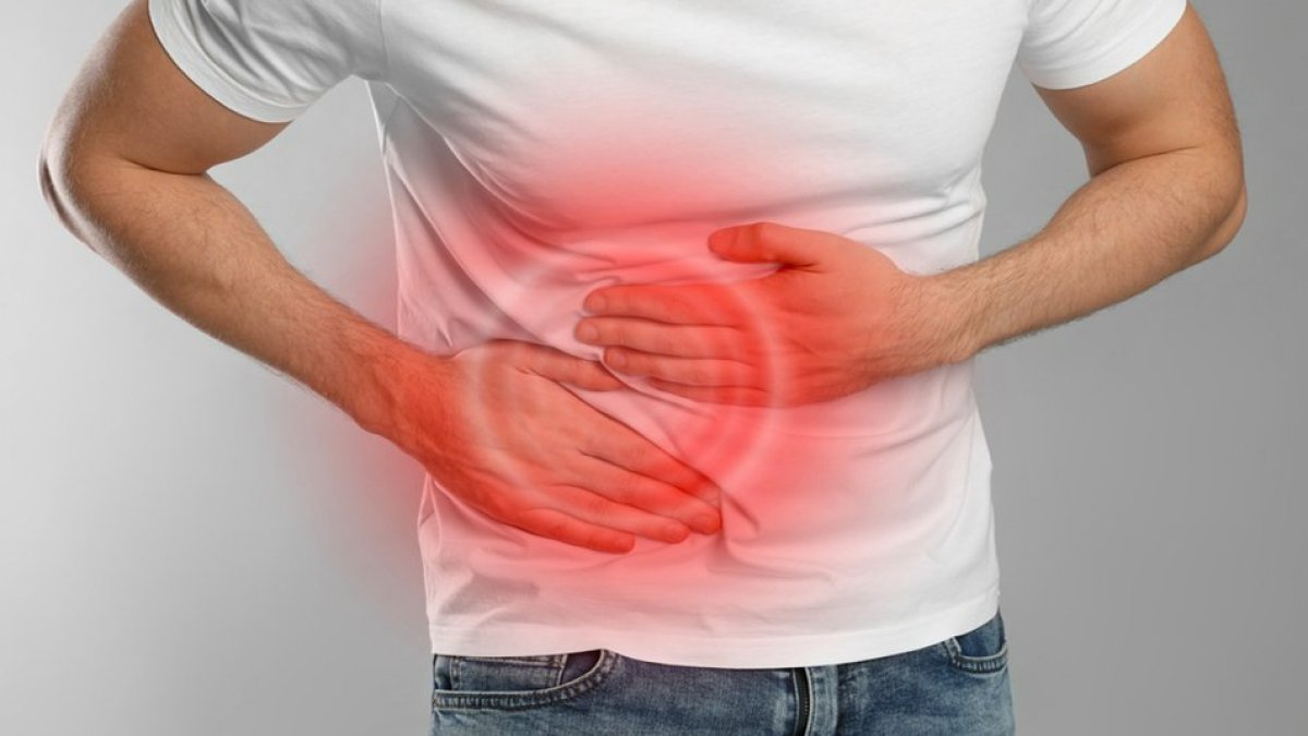 Apandisit Ağrısı Nasıl Olur: Belirtiler ve Tedavi