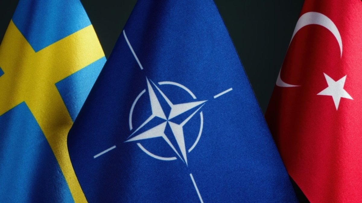 İsveç'in NATO üyeliği komisyondan geçti