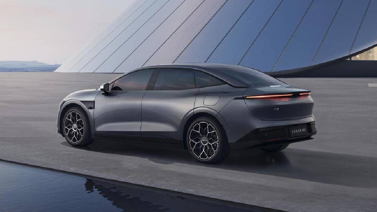 İşte dünyanın en hızlı şarj olan otomobili! 'Tesla katili' resmen yola çıktı: Yok satacak