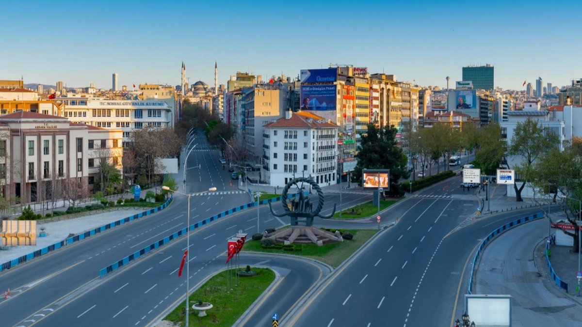 Ankaralılar dikkat: Yılbaşında bu yollar araç trafiğine kapatılacak