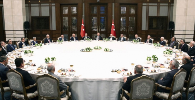 Erdoğan'ın iftarında kullanılan masa böyle hazırlandı