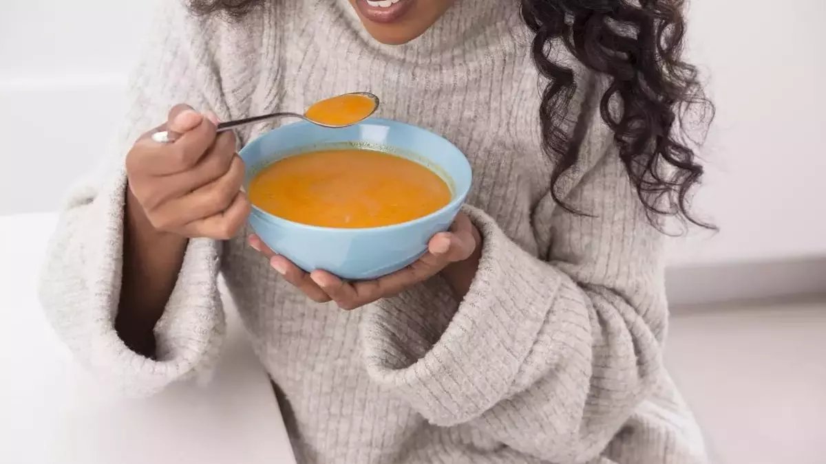 Ne işkembe ne kelle paça! Canan Karatay'dan yeni çorba tavsiyesi! Kışın bunu içenden virüsler bağıra bağıra kaçıyor