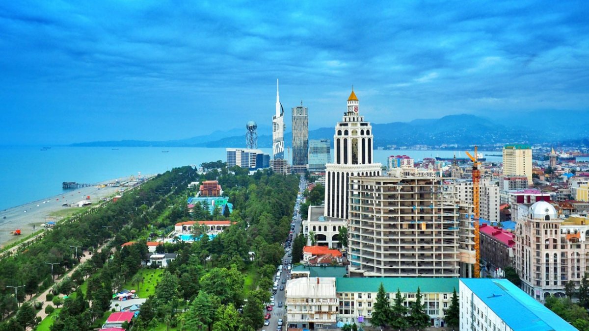 Batum Gezilecek Yerler: Gürcistan'ın Güzelliklerini Keşfedin