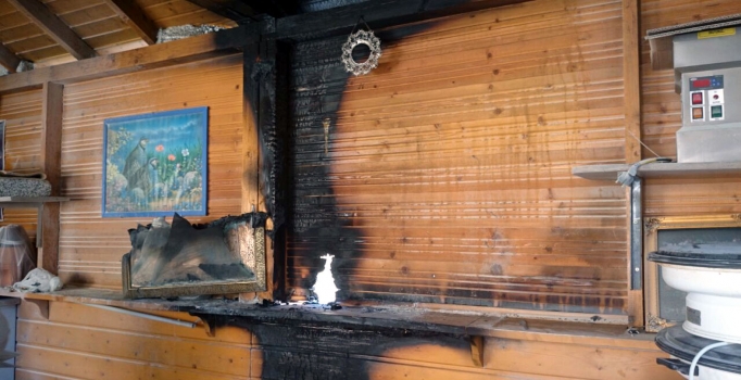 Almanya'da cami kundaklamak istediler