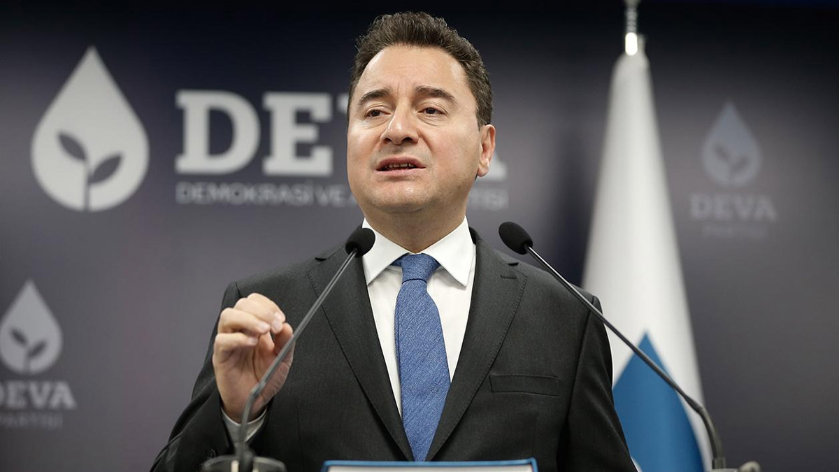 Babacan'dan halasının Yahudi olduğu iddialarına sert tepki: Alçakça bir yalan