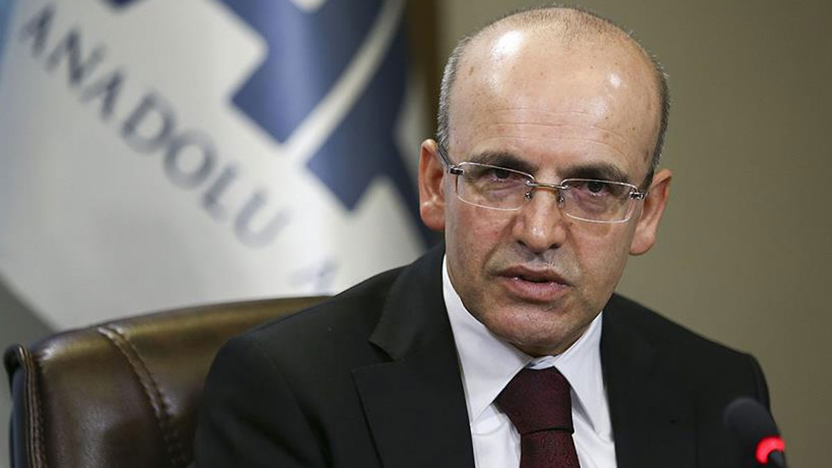 Bakan Şimşek'ten enflasyon değerlendirmesi: Revize hedeflerimizi tutturuyoruz