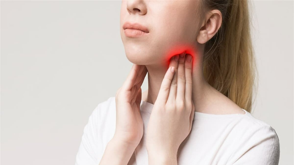 Boğaz Enfeksiyonu Belirtileri: Tanı ve Tedavi