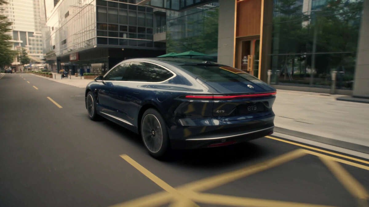 Gittiğinizi bile hissettirmeyecek bir otomobil! Çinli elektrikli devi yeni videosunu yayınladı: Ev konforunda yolculuk