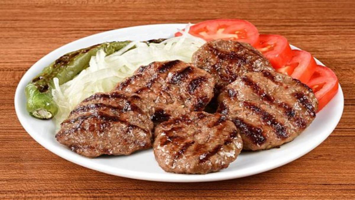 Köfteci Yusuf’un köftelerini bile sollayıp geçecek! İçerisine ekleyin lezzeti katlayın! Asla kurumuyor