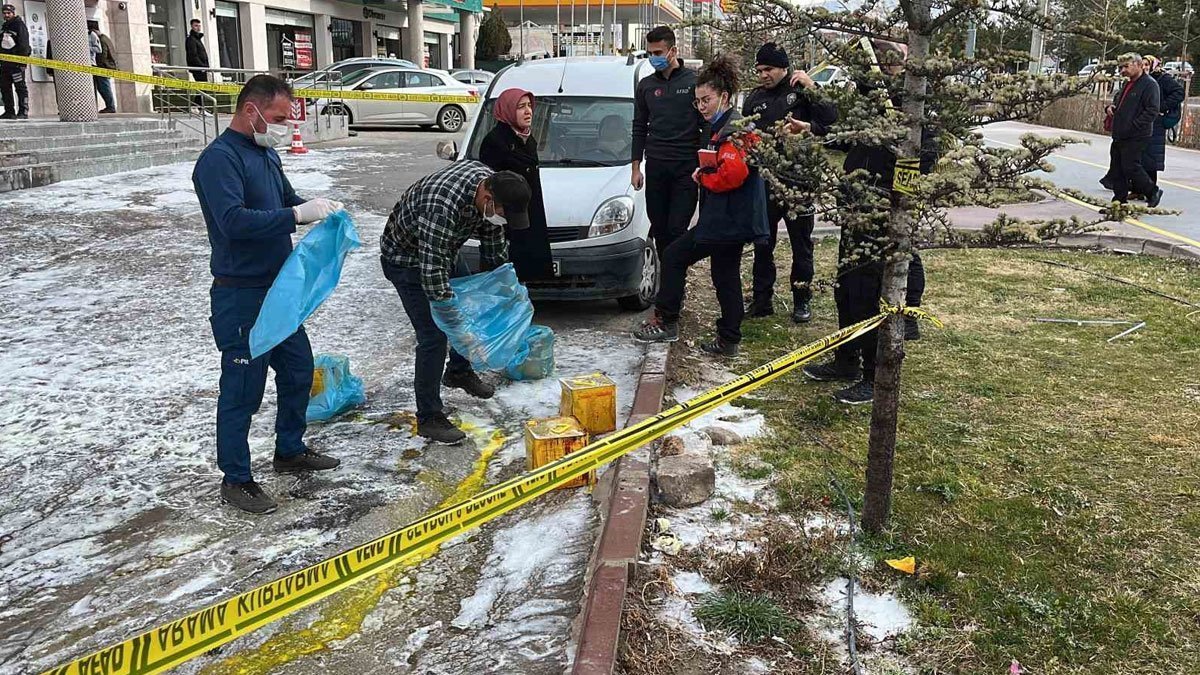 Niğde'de ilaç kargosu patladı: 4 çalışan hastanelik oldu