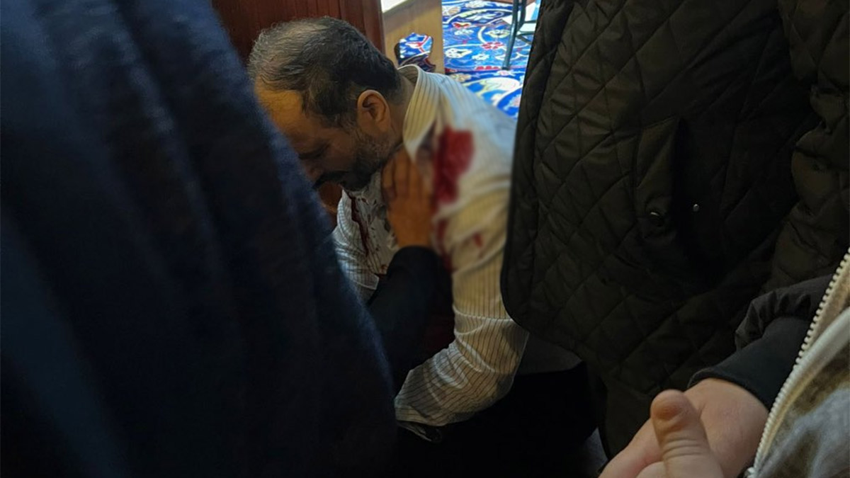 Fatih Camii imamına bıçaklı saldırı