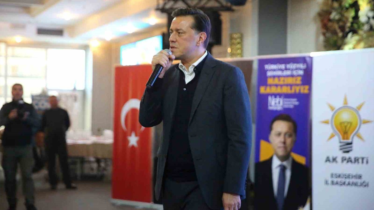 Nebi Hatipoğlu'ndan seçim vaadi: Tüm basın mensuplarımıza bir asgari ücret de biz vereceğiz