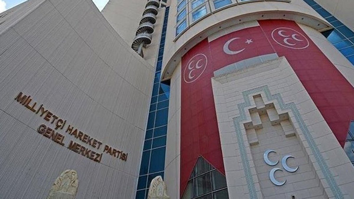 MHP iki büyükşehirde belediye başkan adaylarını açıkladı