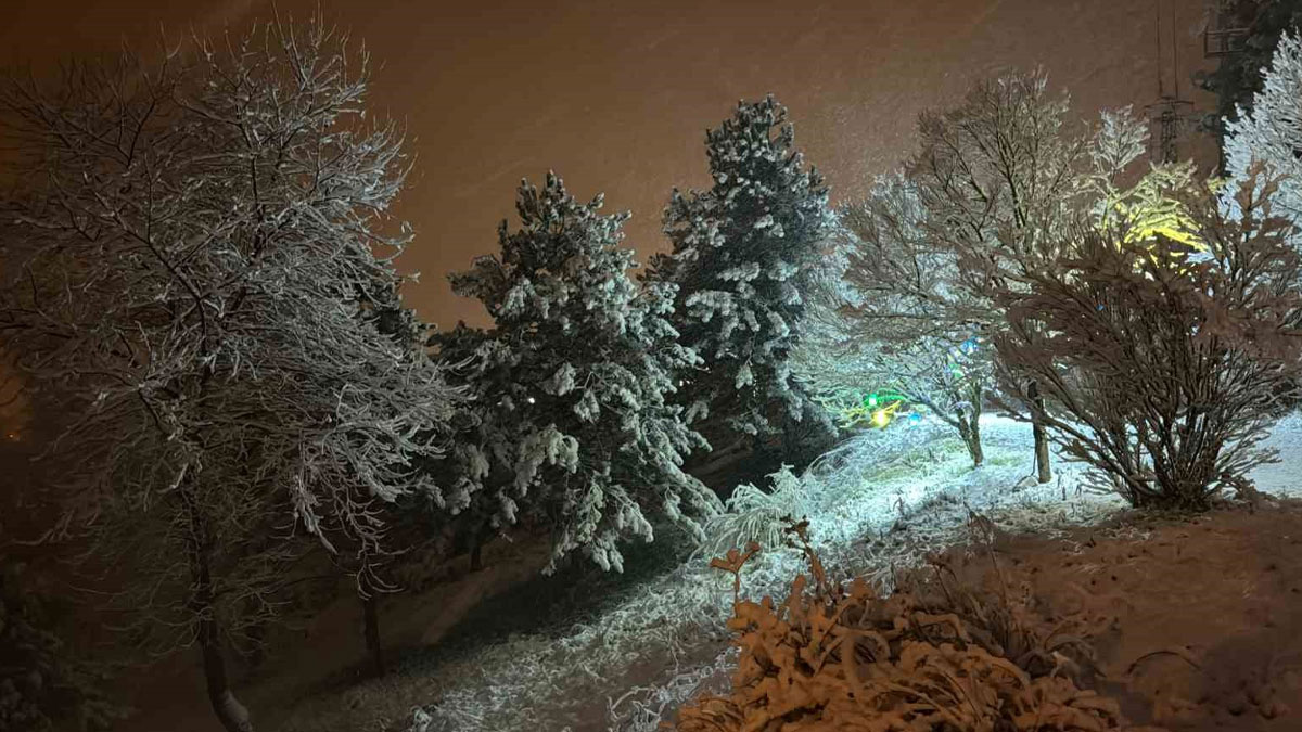 Düzce'de 26 köy yolu kar nedeniyle ulaşıma kapandı