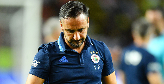 Fenerbahçe Teknik Direktörü Vitor Pereira'nın geleceği tartışılıyor