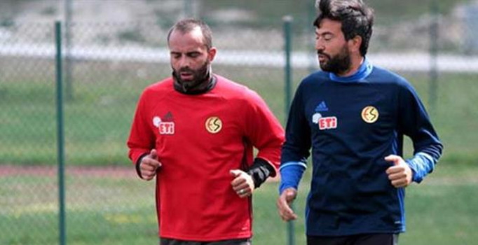 Semih Şentürk imzayı attı kampa katıldı