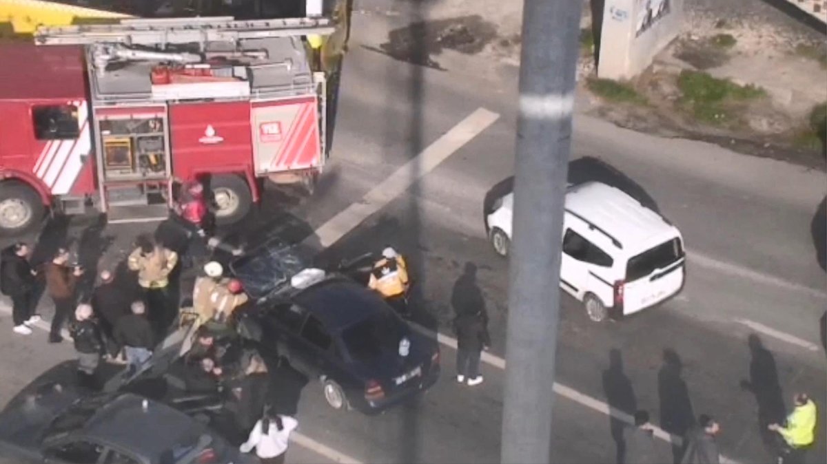 İstanbul'da feci kaza! Çok sayıda yaralı var