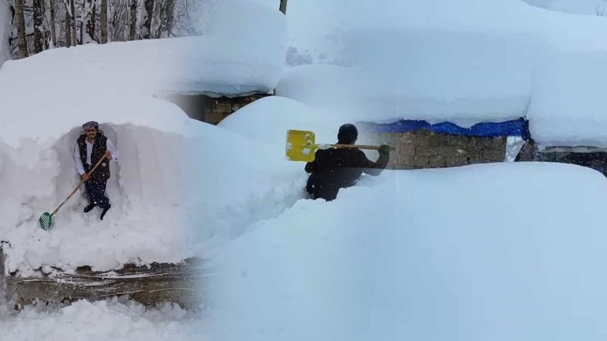 Kar kalınlığı 2.5 metreyi aştı: Hakkari'de evler kara gömüldü