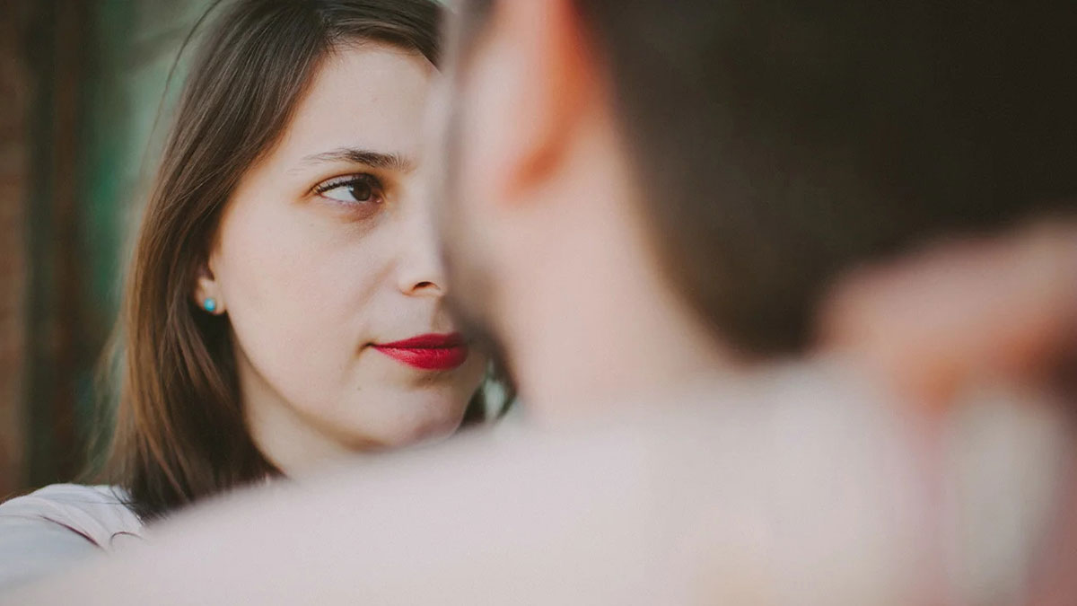 'Mevsimsel' deyip geçmeyin: Görme kaybına bile yol açabilir! Uzman doktor, korunma yollarını anlattı