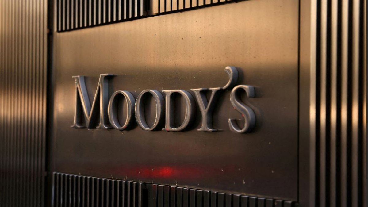 Moody's 17 Türk bankasının görünümünü pozitife çevirdi
