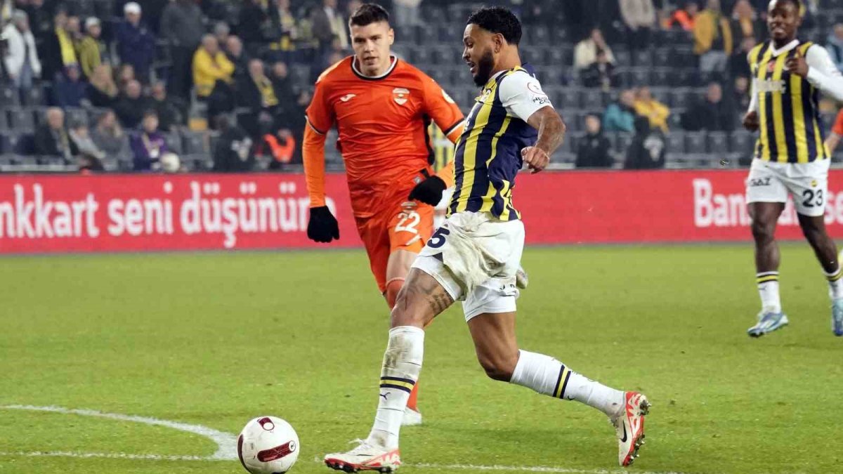 Fenerbahçe'de Batshuayi turu getirdi