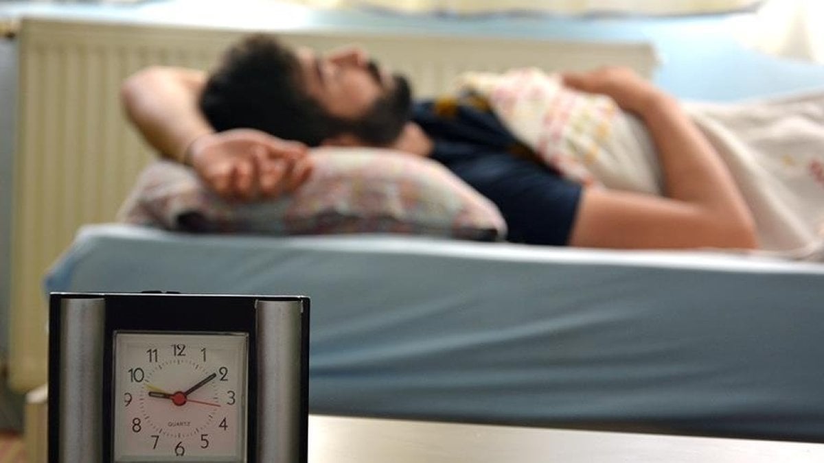 Uykuda 10 saniyelik nefes durmasında felç riski