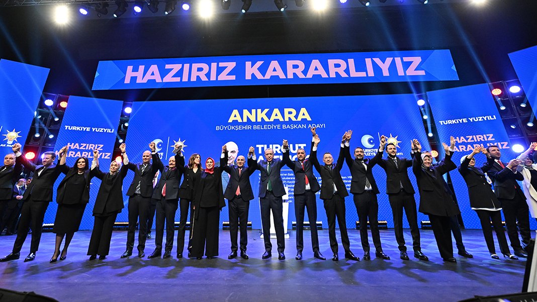 Cumhurbaşkanı Erdoğan 48 adayı açıkladı: İşte AK Parti'nin Ankara ve İzmir adayları