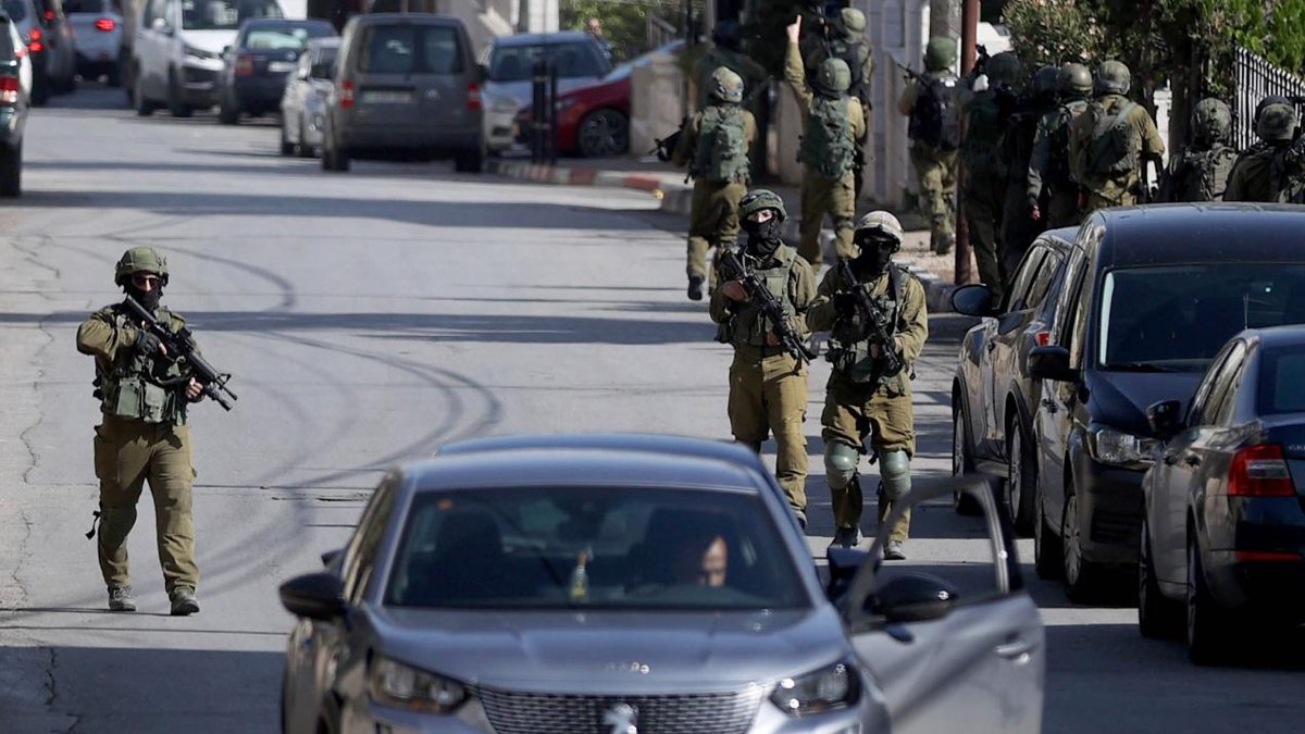 İsrail Lübnan’da bir aracı vurdu: 2 kişi öldü