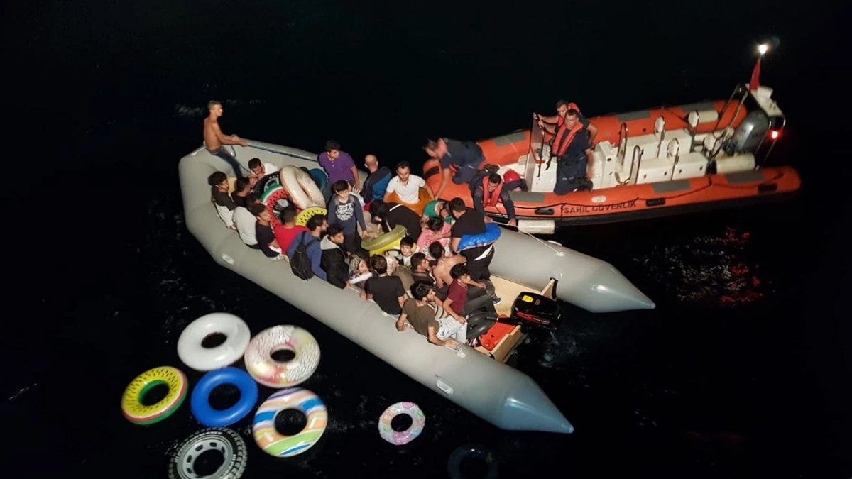 Ege'de göçmen faciası! Bot battı: 4 ölü, 10 yaralı